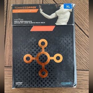 NWT Tommie Copper Men’s Performance Active Fit Long Sleeve Mock Neck Compression